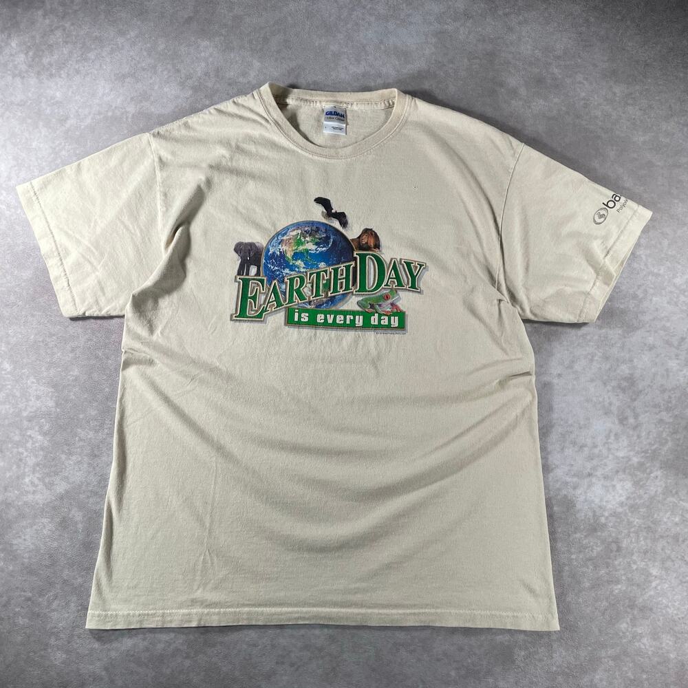 Vintage Earth Day Is Every Day Nature T-Shirt Men’s Large Beige